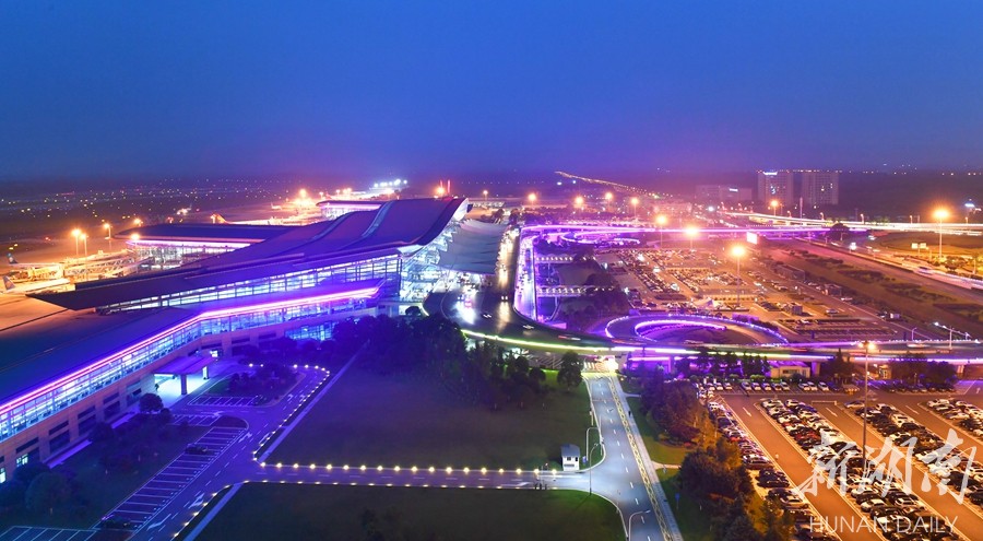 黃花國際機場夜景照明工程升級改造完工